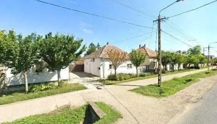 Koltozzma Utcakep Es 360deg - Deszk