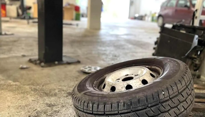 Koma Auto Es Gumiszerviz A Tulajdonostol - Nagykanizsa