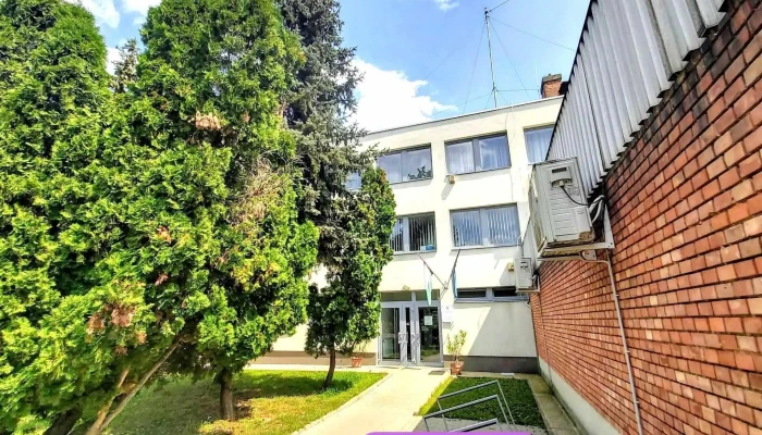 Kormanyablak   Kunhegyes Szabadsag Ter Osszes - Kunhegyes