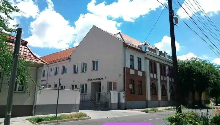 Kormányablak Kiskunhalas - Szilády Áron U. 19