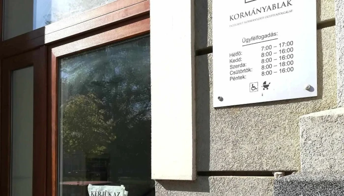 Kormanyablak Nyirbator Kormanyzati Hivatal - Nyírbátor