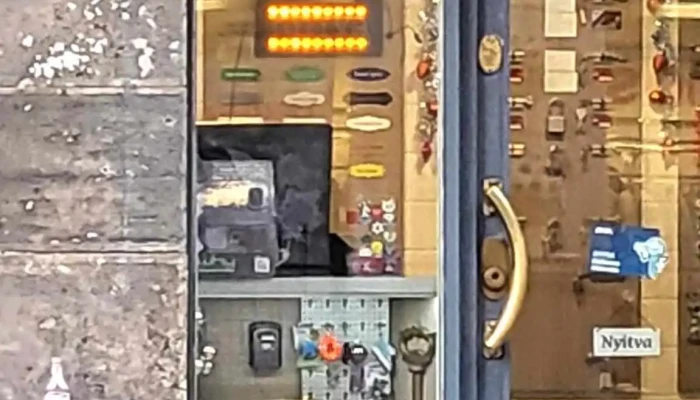 Kulcsmasolas Es Zarszakuzlet Kulcsuzlet Kulso - Budapest