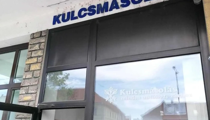 Kulcsmasolo Es Cipojavito Kulso - Veszprém