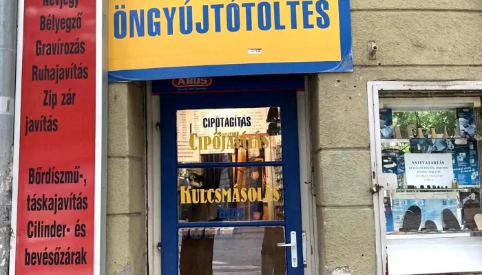 Kulcsmasolo Es Cipojavito Kulso - Budapest
