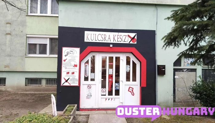 Kulcsra Kesz Autokulcs Masolasjavitas Kulcsmasolas Zarjavitas Elezes Akkumulator Zarszerviz A Tulajdonostol - Székesfehérvár
