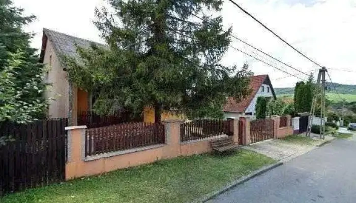 La -  Utcakep Es 360deg - Varbó