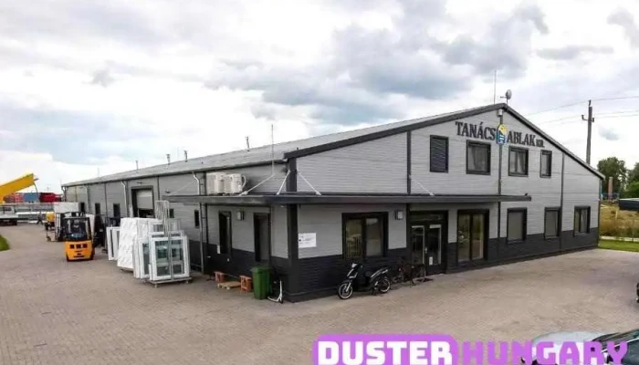 Lanba Kft Egyedi Haz Lakoepulet Kivitelezes Kiskunmajsa A Tulajdonostol - Kiskunmajsa