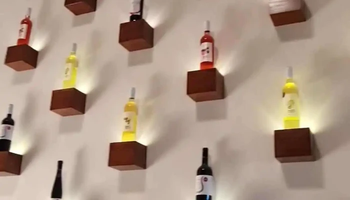 Lantos Borhaz Es Latvanypince Lantos Boraszat Legfrissebb - Soltvadkert