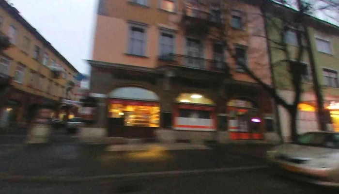 Latabar Kavehaz Utcakep Es 360deg - Sátoraljaújhely