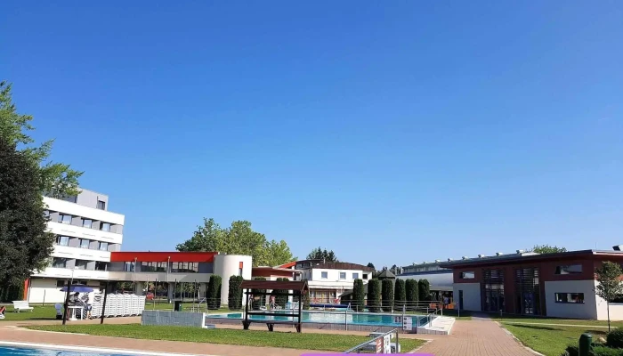 Lenti Thermal Panzio Es Kemping Kulso - Lenti