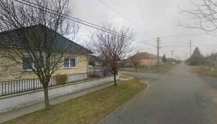 Lore Lore Bt Utcakep Es 360deg - Győr