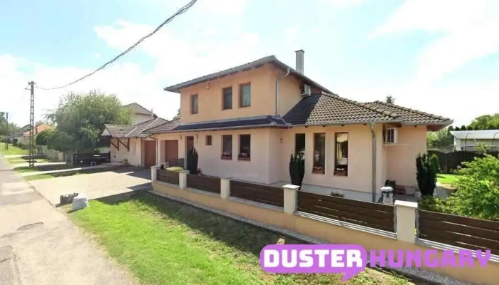 Lukács Károly Városi Könyvtár Balatonboglár - Tavasz U. 1
