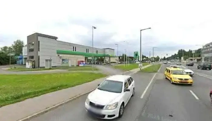 Maxabo Autohaz Opel Ssangyong Omoda Markakereskedes Es Bmw Szerviz Utcakep Es 360deg - Budapest