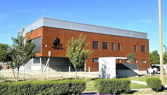 Mb-Bau Kft. - Design and Building Team - Tüskésréti Út 63