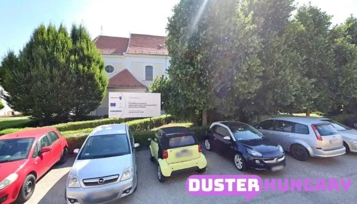 Nemzeti Adó- és Vámhivatal - Petőfi Sándor Tér 1