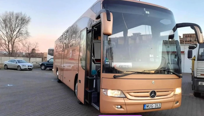 Nova -  Busz Kft   Molteam Kft Osszes - Budapest