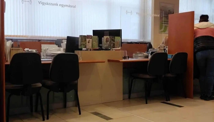 Otp Bank -    A Penztar A Fiokzaras Elott Ket Oraval Korabban Zar Belul - Nyírbátor