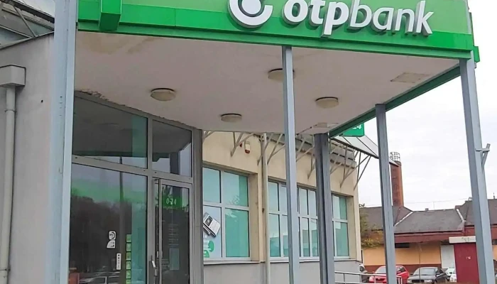 Otp Bank -    A Penztar A Fiokzaras Elott Ket Oraval Korabban Zar Osszes - Nyírbátor