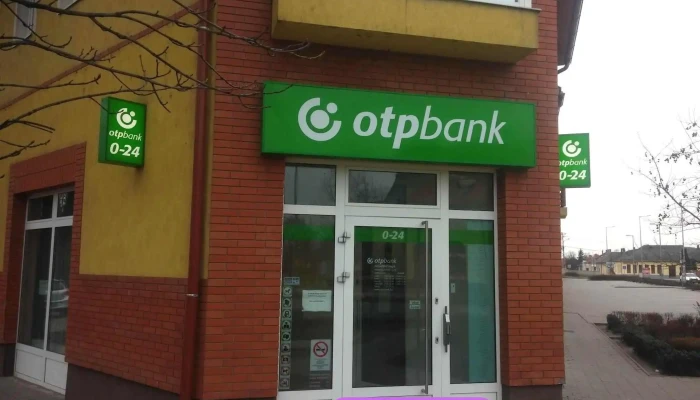 Otp Bank -    A Penztar Szerdankent Zarva Tart Kulso - Jászapáti