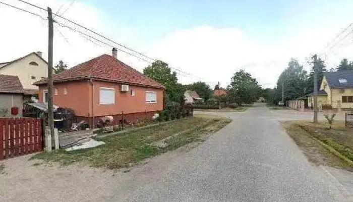 Pakonyi Kereskedohaz Utcakep Es 360deg - Felsőpakony
