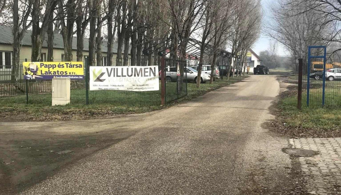 Papp Es Tarsa Lakatos Kft Osszes - Kecskemét