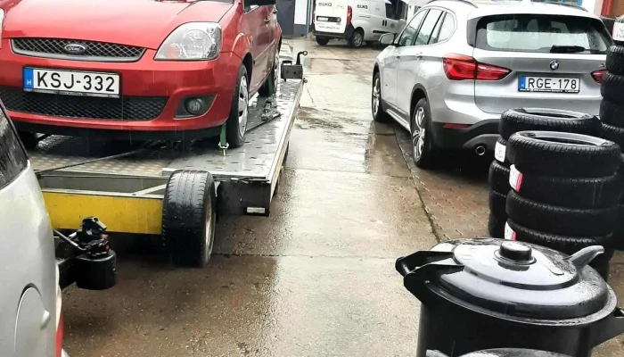 Point S Gumiszerviz -    Radial Trade Kft   Gumijavitas Gumieladas Autoklima Osszes - Baja