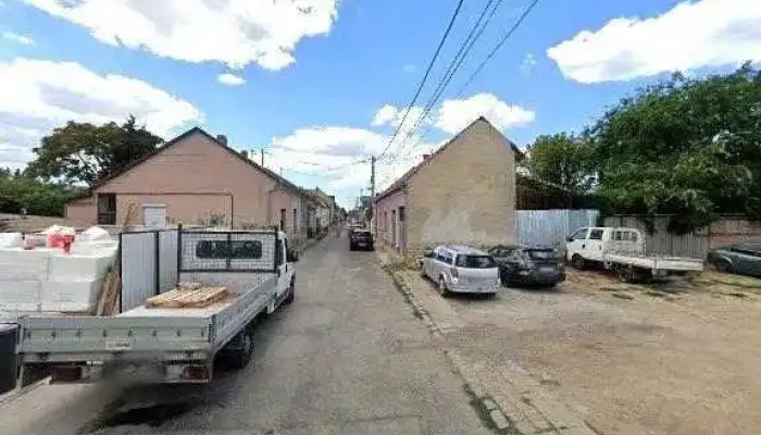 Profi -  Mix Gepkolcsonzes Epitoanyag Es Szerszam Kereskedes Utcakep Es 360deg - Pécs