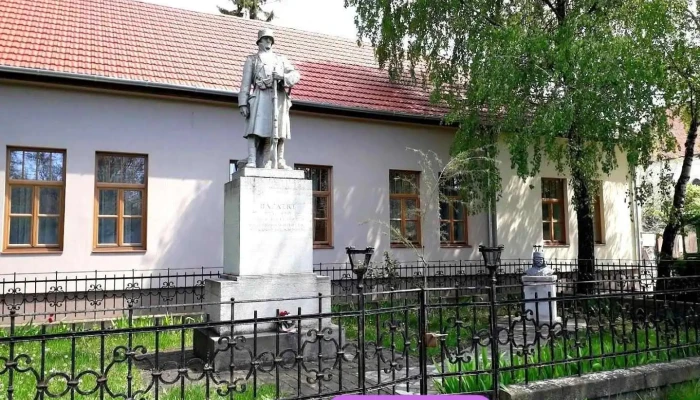Pusztaföldvár - Pusztaföldvár