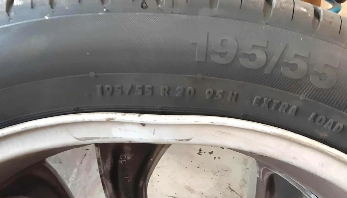 Rinkoczy Auto  Es Gumiszerviz Kft Autoszerelő - Fonyód