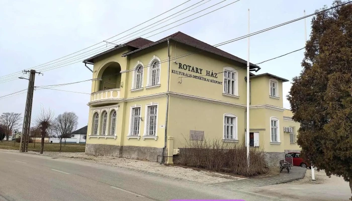 Rotary Haz   Vorosiszap Katasztrofa Emlekkiallitas Osszes - Devecser