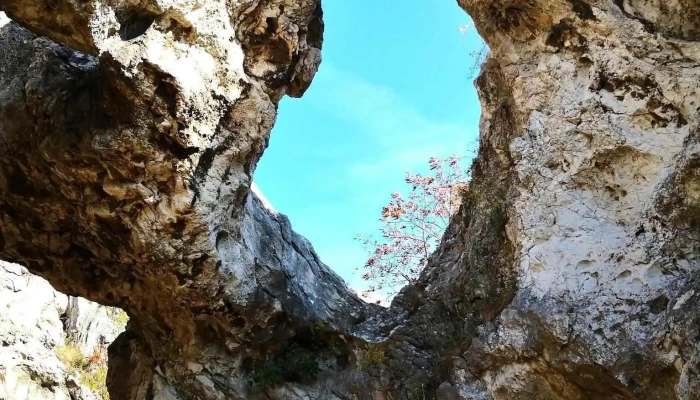Sátorkőpusztai-barlang - Nagy-Strázsa-Hegy