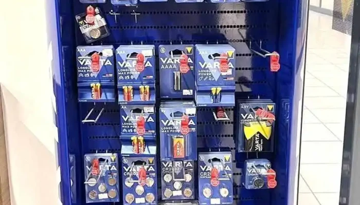 Schuhmacher Remiz -    Kulcsmasolas   Cipojavitas   Ruhatisztito Belul - Budapest
