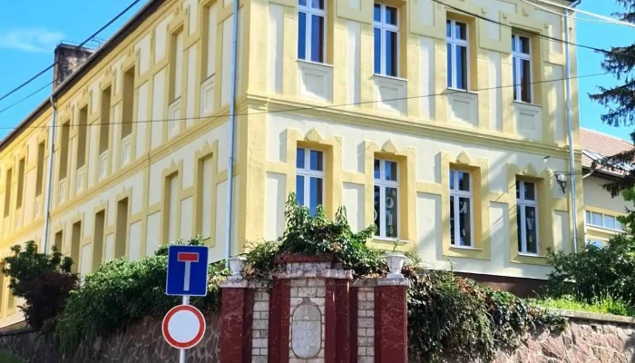 Somogyvári Bűnbánó Szent Mária Magdolna-templom - Kossuth Lajos U
