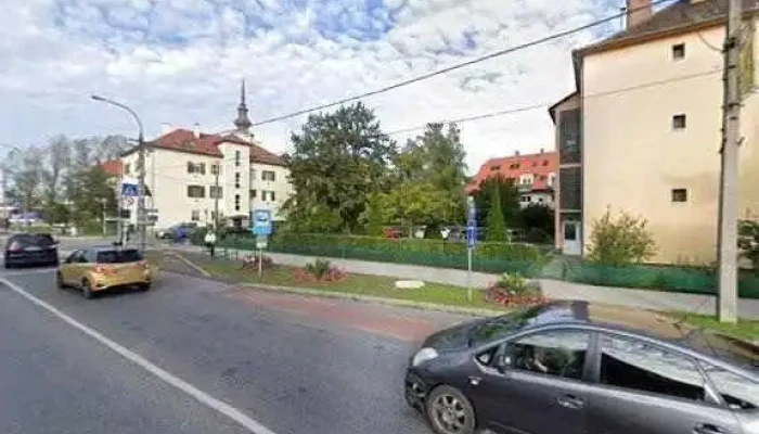 Stunde Bt Oras Kulcsmasolo Utcakep Es 360deg - Dunakeszi