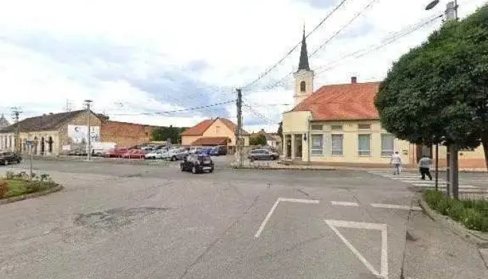 Szaszvar Majus 1 Ter Utcakep Es 360deg - Szászvár