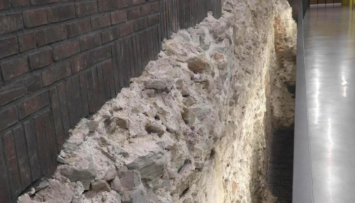 Szekesfehervari Egyhazmegyei Latogatokozpont Hogyan Lehet Odajutni - Székesfehérvár
