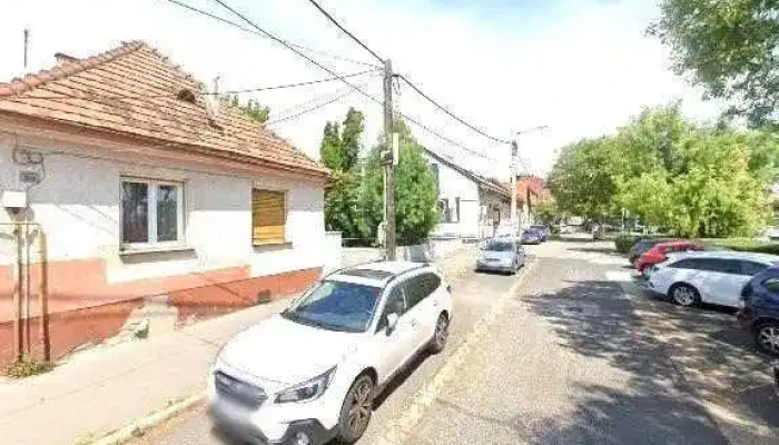 Szerszambolt Utcakep Es 360deg - Budaörs
