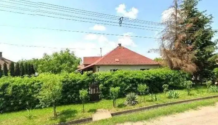 Takacs Szolobirtok Es Pinceszet Utcakep Es 360deg - Mád