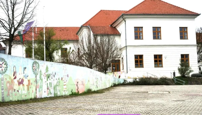Tamási és Környéke Oktatási és Nevelési Intézmény és Egységes Pedagógiai Szakszolgálat - Szabadság U. 38-40