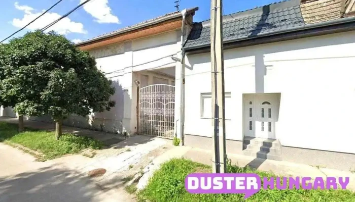 Tolnai Kulturális Központ és Könyvtár - Bajcsy-Zsilinszky U. 126