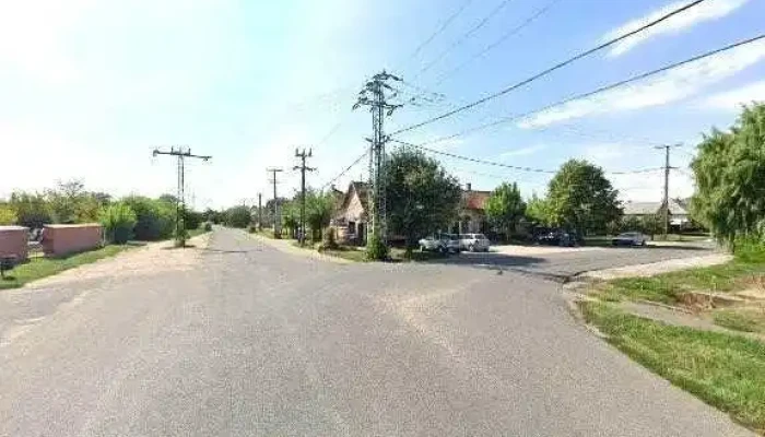 Torokszentmiklosi Romai Katolikus Temeto Utcakep Es 360deg - Törökszentmiklós
