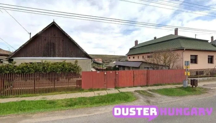 Valkó, Szabadság út 129. - Valkó