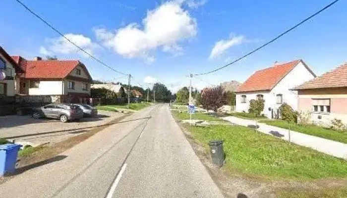 Vankone Dudas Juli Emlekhaz Utcakep Es 360deg - Galgamácsa