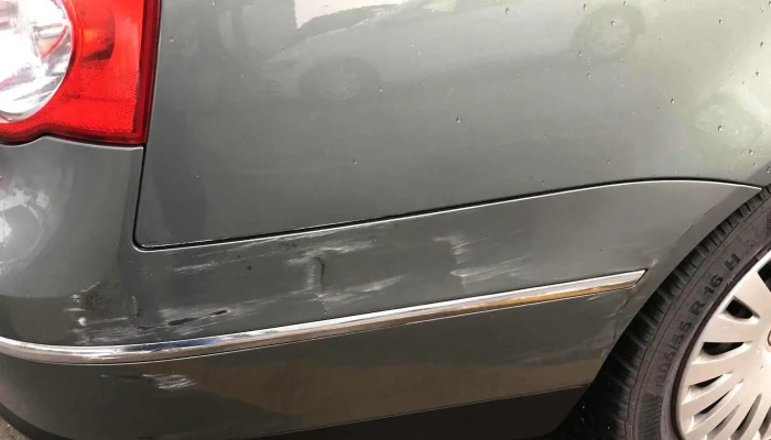Varga Tibor -    Autofenyezo  Karossszeria Javitas   Fenyezomuhely Autofelujito Szerviz - Pécs