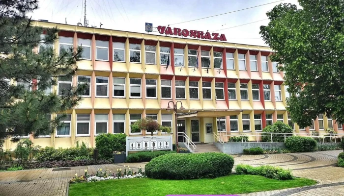 Városháza - Fő Tér 1