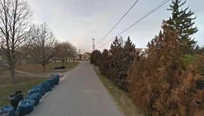 Vaskalapos Utcakep Es 360deg - Sárkeresztes