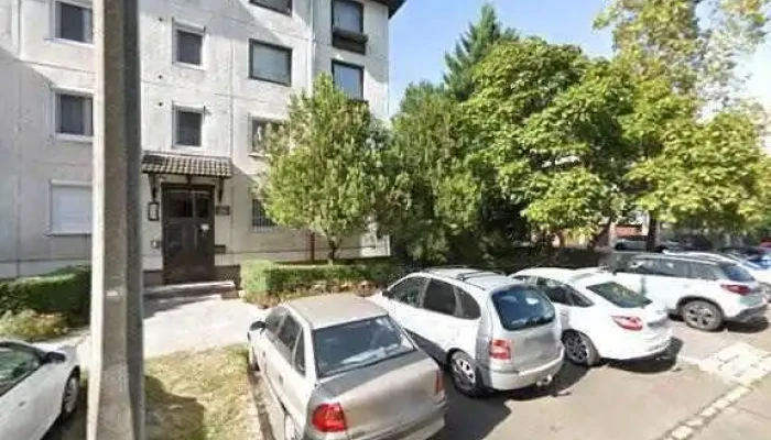 Zararuhaz Osszes - Budapest