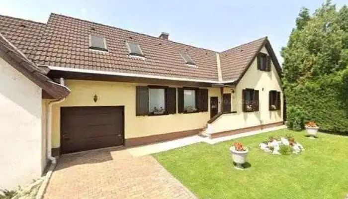 Zarszerviz Veszprem Utcakep Es 360deg - Veszprém